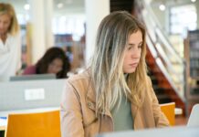 5 Flexible Jobs For Working Students